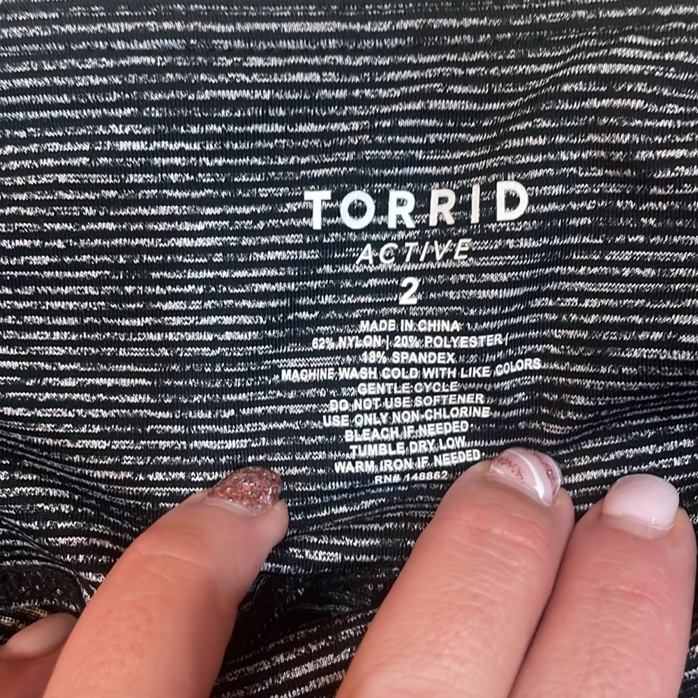 Torrid Performance Curve Active Capri W/ Pockets - image 2